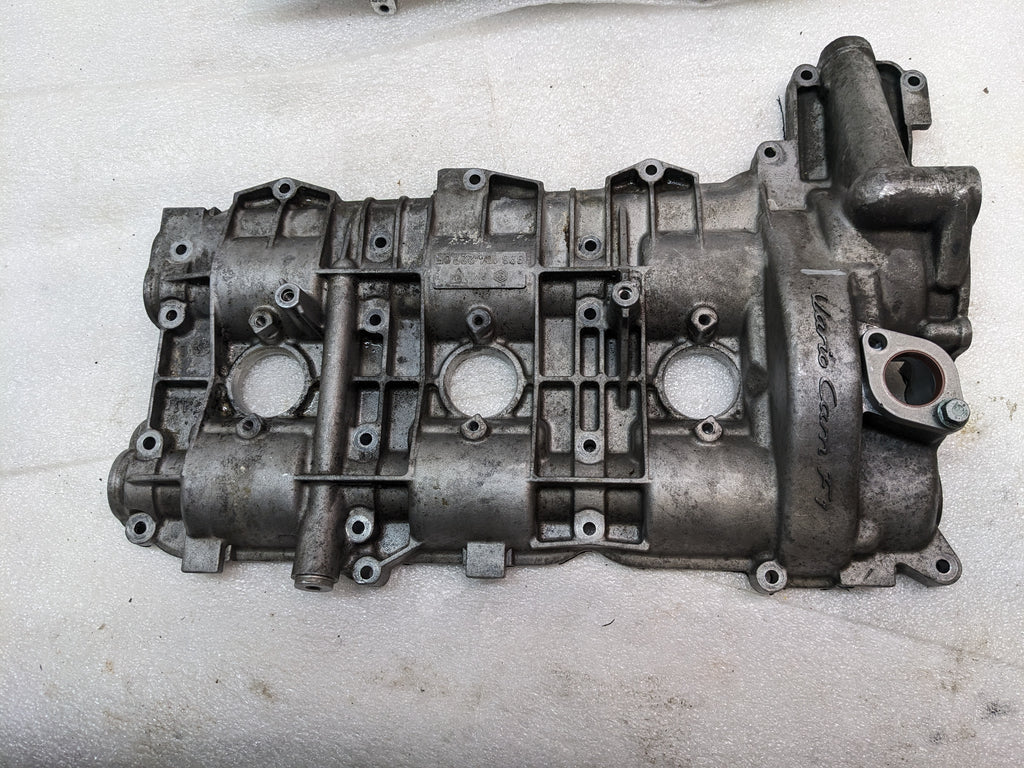 PORSCHE 9961041391R/9961042270R CYLINDER HEAD W/ CYLINDER HEAD COVER FOR 1997-1999 BOXSTER CONVERTIBLE USED B2