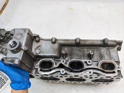 PORSCHE 9961041391R/9961042270R CYLINDER HEAD W/ CYLINDER HEAD COVER FOR 1997-1999 BOXSTER CONVERTIBLE USED B2
