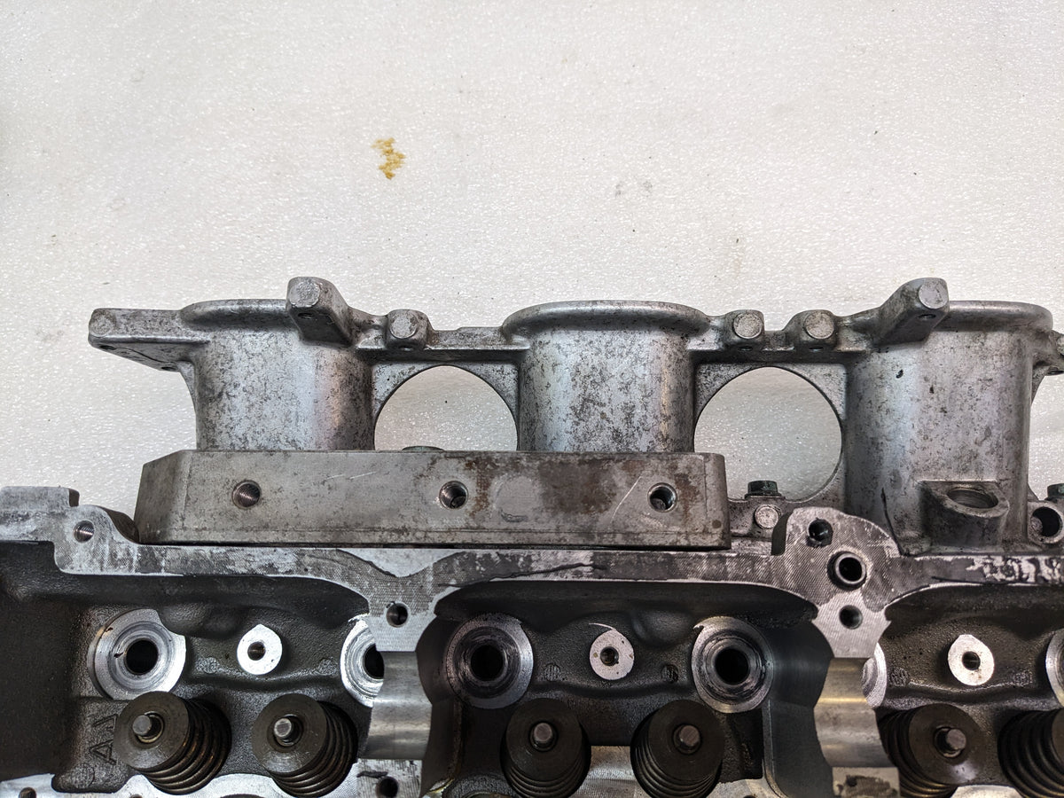 PORSCHE 9961041391R/9961042270R CYLINDER HEAD W/ CYLINDER HEAD COVER FOR 1997-1999 BOXSTER CONVERTIBLE USED B2