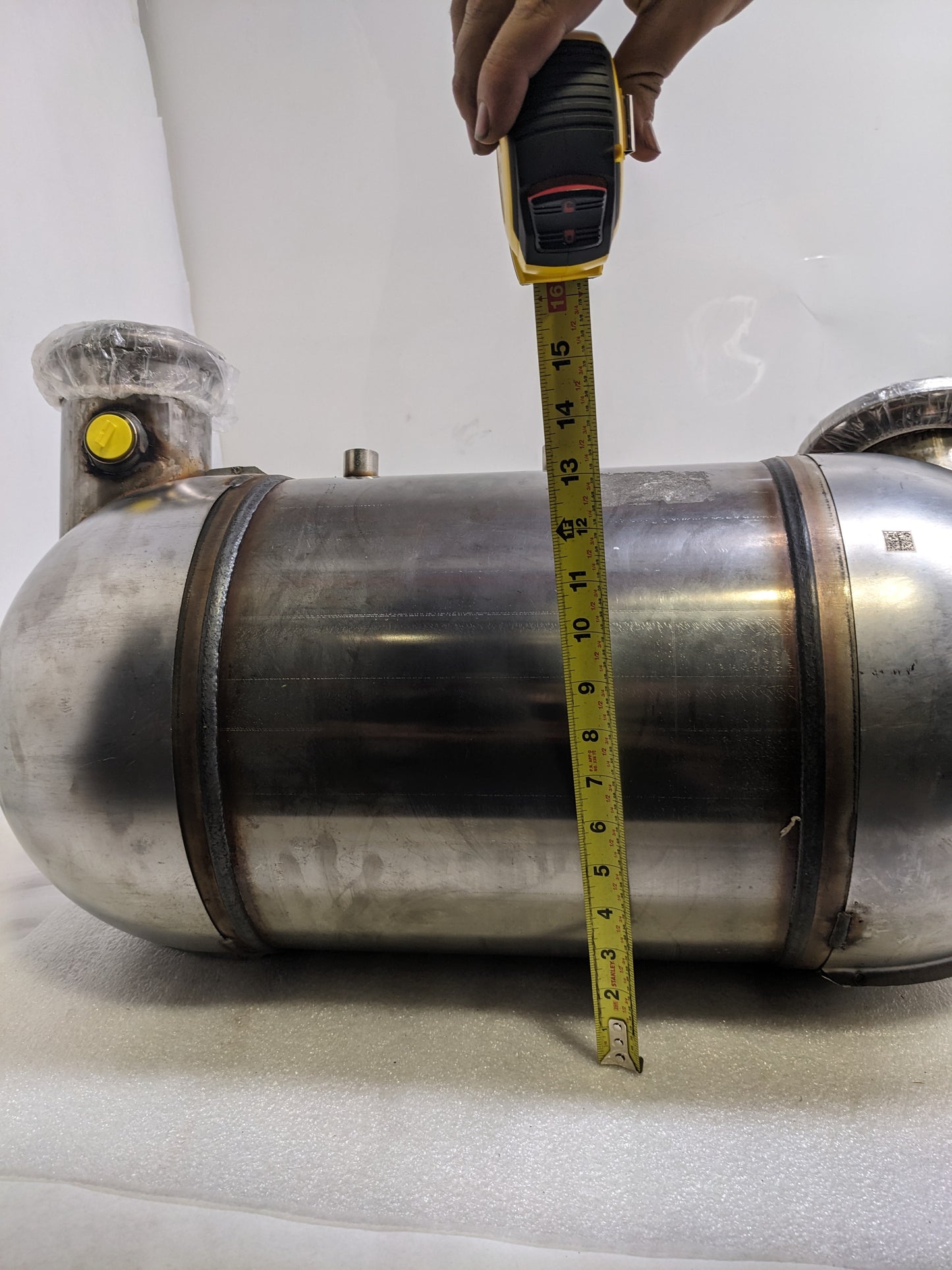 VOLVO VOE22724776 DIESEL PARTICULATE FILTER FOR L70H L60H L90H NEW B2