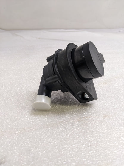 PORSCHE 95557215003 WATER PUMP FOR 2003-2006 CAYENNE NEW R23T2