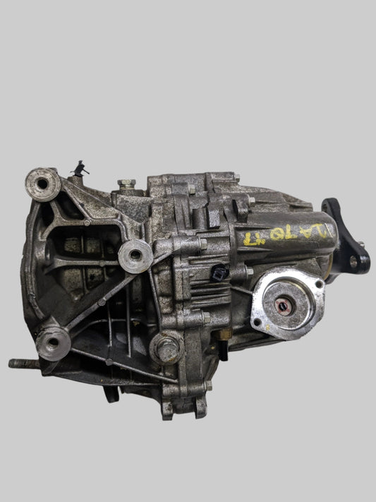 CADILLAC 23358799 AUTOMATIC TRANSMISSION TRANSFER CASE FOR 2016-2019 CADILLAC CT6 USED I2