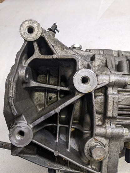 CADILLAC 23358799 AUTOMATIC TRANSMISSION TRANSFER CASE FOR 2016-2019 CADILLAC CT6 USED I2