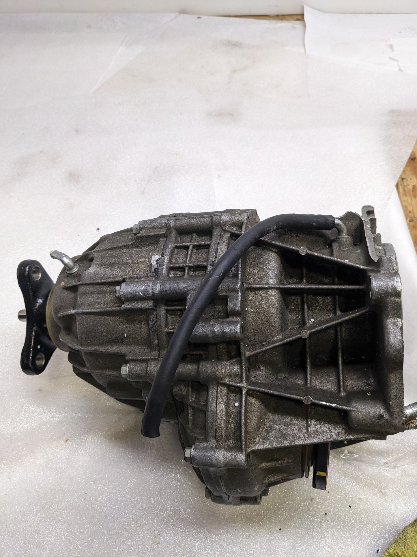 CADILLAC 23358799 AUTOMATIC TRANSMISSION TRANSFER CASE FOR 2016-2019 CADILLAC CT6 USED I2