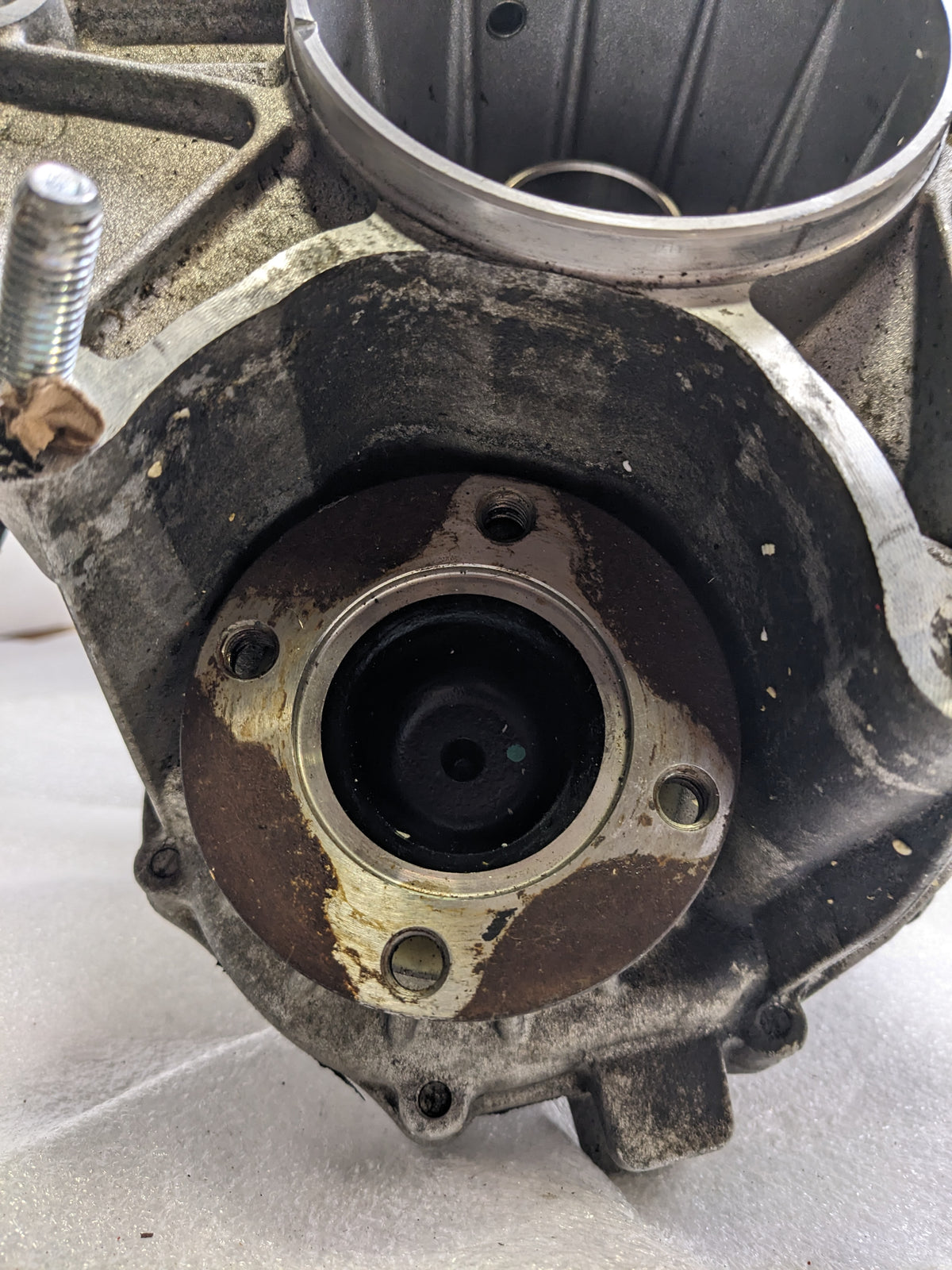CADILLAC 23358799 AUTOMATIC TRANSMISSION TRANSFER CASE FOR 2016-2019 CADILLAC CT6 USED I2