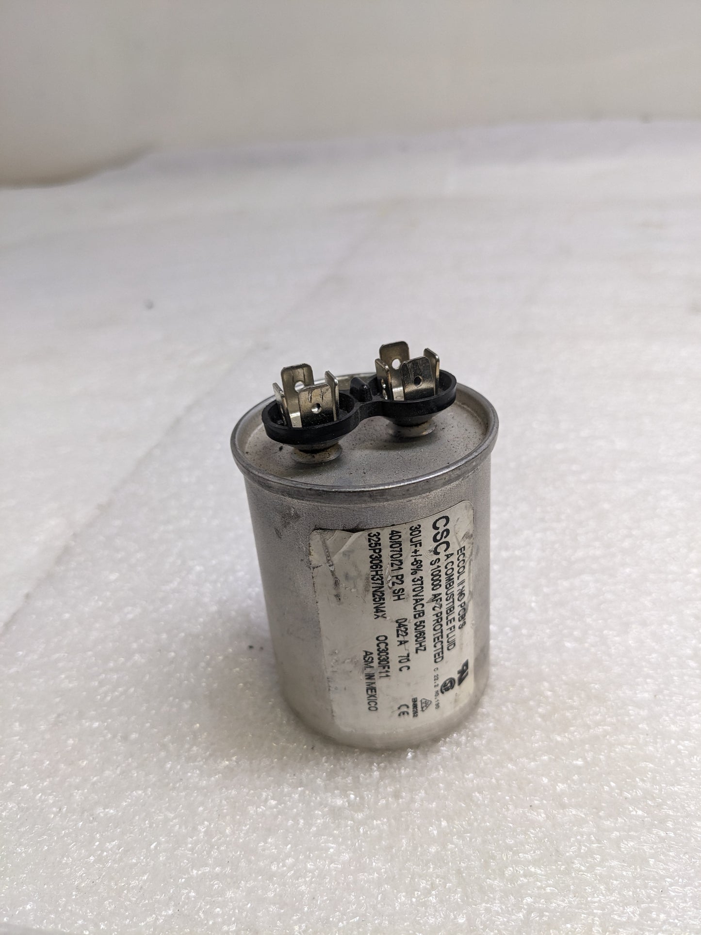 BALDOR OC3030F11 RUN CAPACITOR 30MFD 370VAC USED R13T3