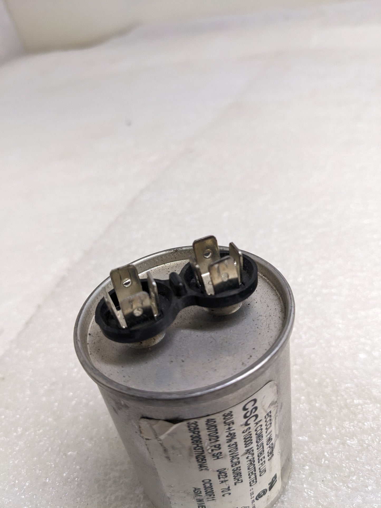 BALDOR OC3030F11 RUN CAPACITOR 30MFD 370VAC USED R13T3