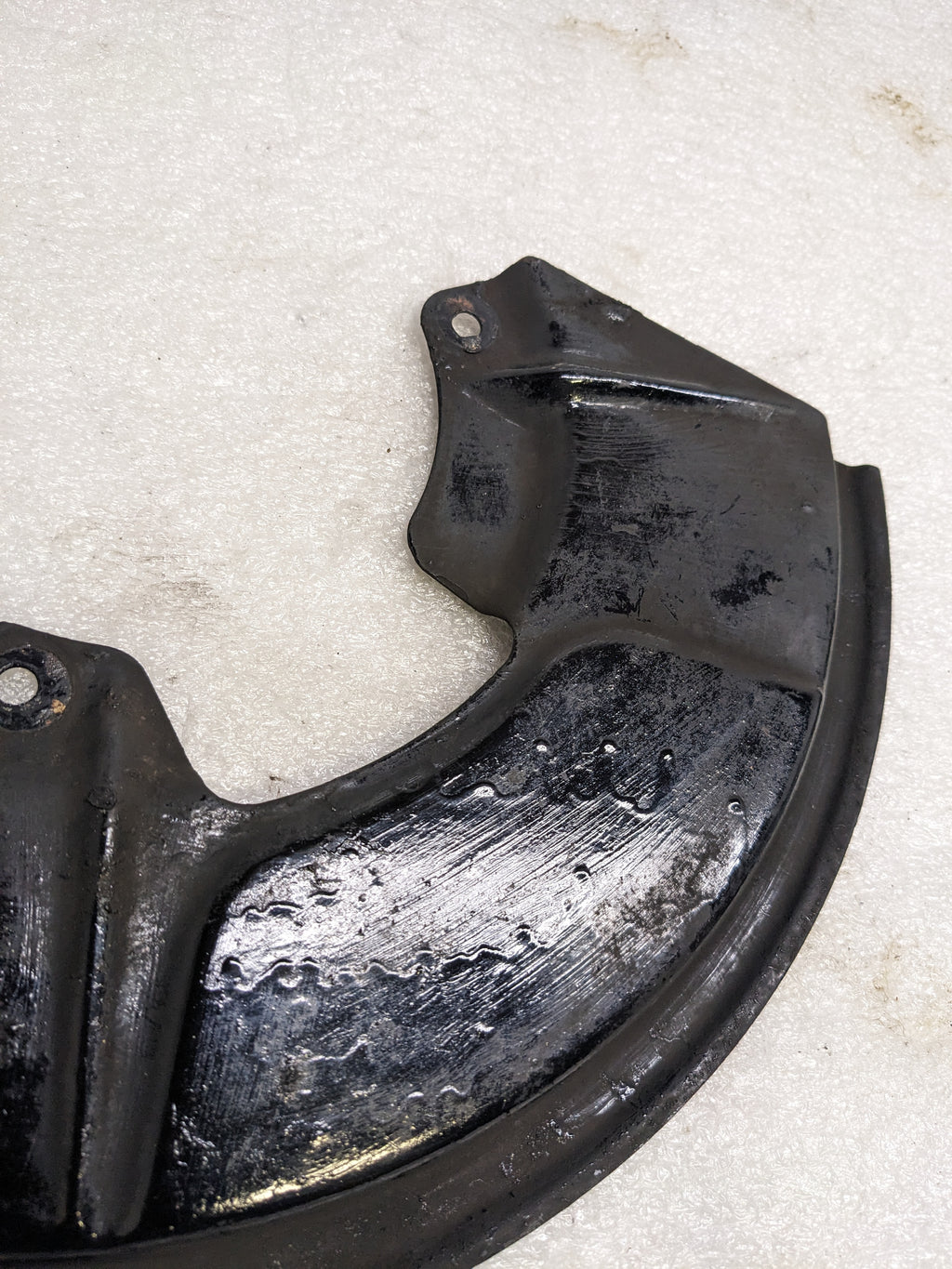 PORSCHE 9643518402 RIGHT BRAKE DUST SHIELD FOR 964 USED R24T4