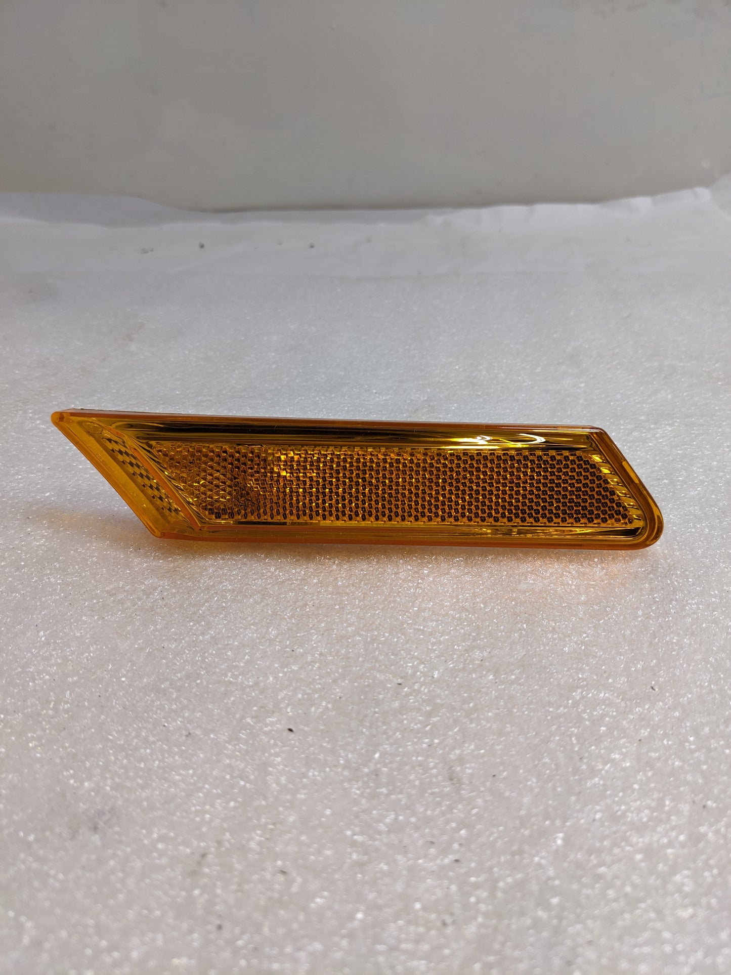 PORSCHE 99763103802 SIDE MARKER LIGHT FOR 2005-2013 997 NEW R23T2