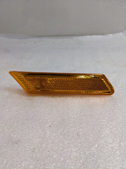 PORSCHE 99763103802 SIDE MARKER LIGHT FOR 2005-2013 997 NEW R23T2