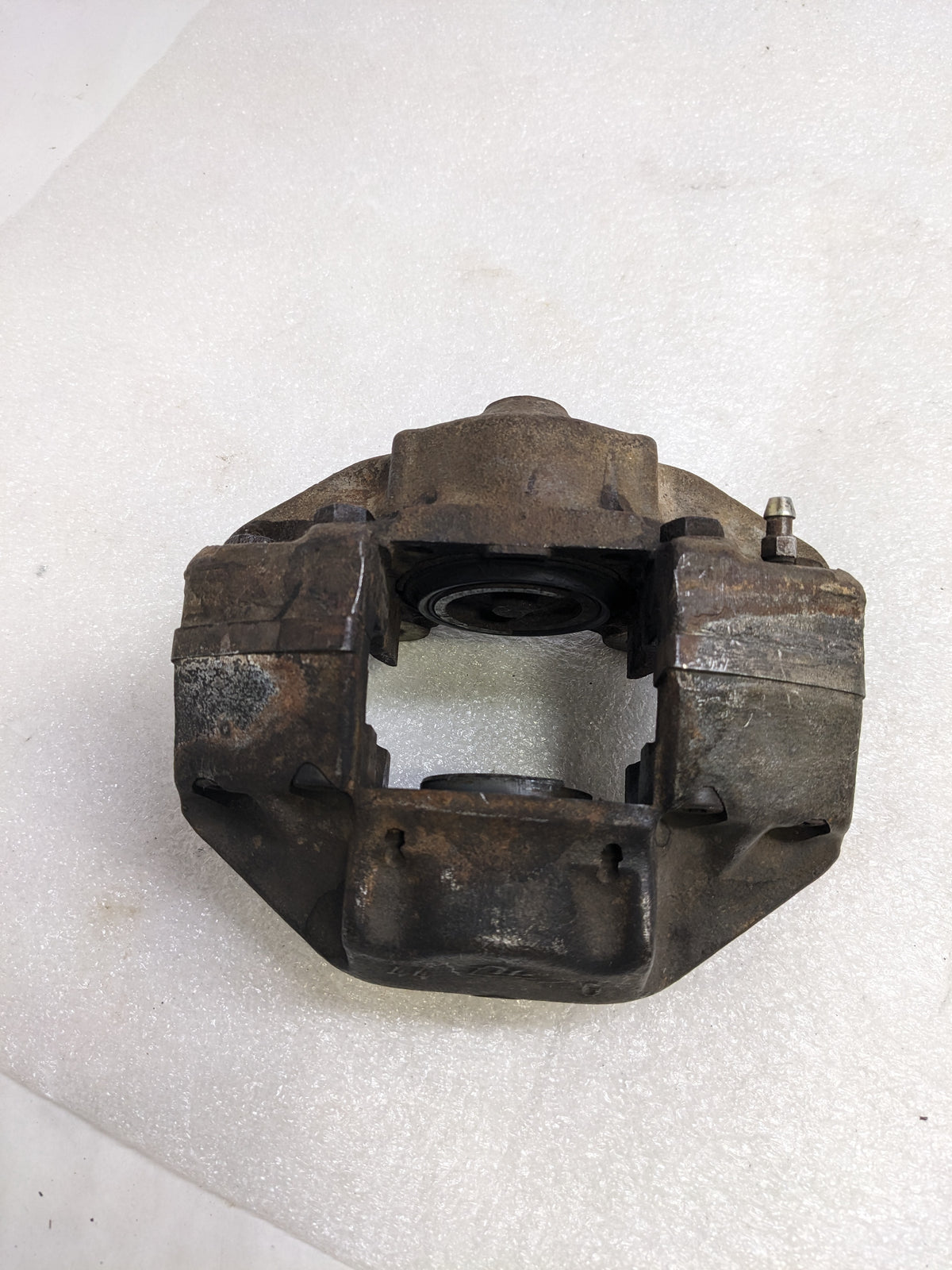 ATE W01331598846 FRONT RIGHT BRAKE CALIPER FOR 1970-1971 PORSCHE 914 USED R27