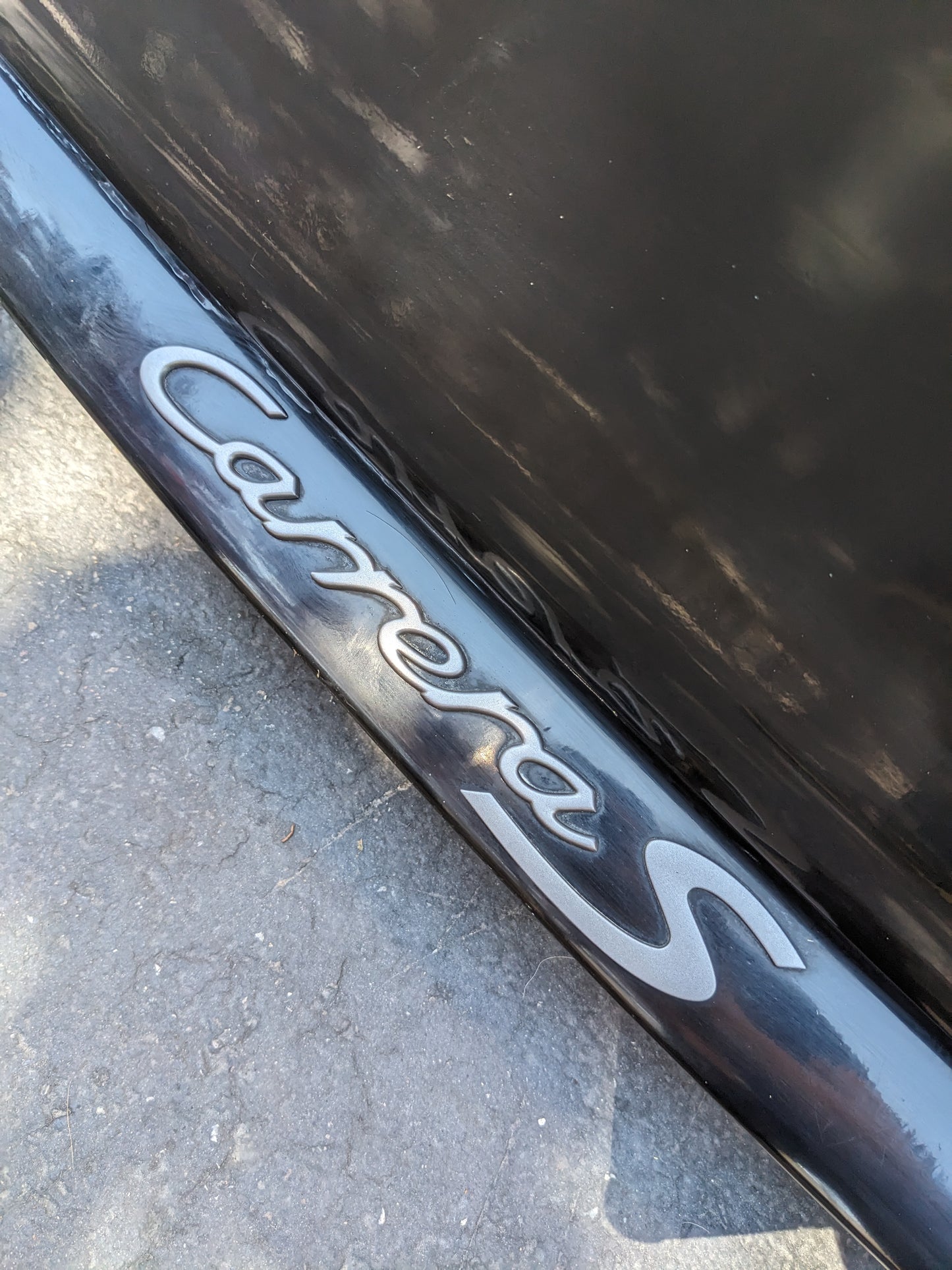 DAMAGED PORSCHE REAR SPOILER WING & GRILLE ASSEMBLY BLACK FOR 95-98 993 USED B2