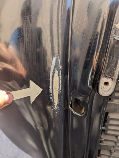 DAMAGED PORSCHE REAR SPOILER WING & GRILLE ASSEMBLY BLACK FOR 95-98 993 USED B2