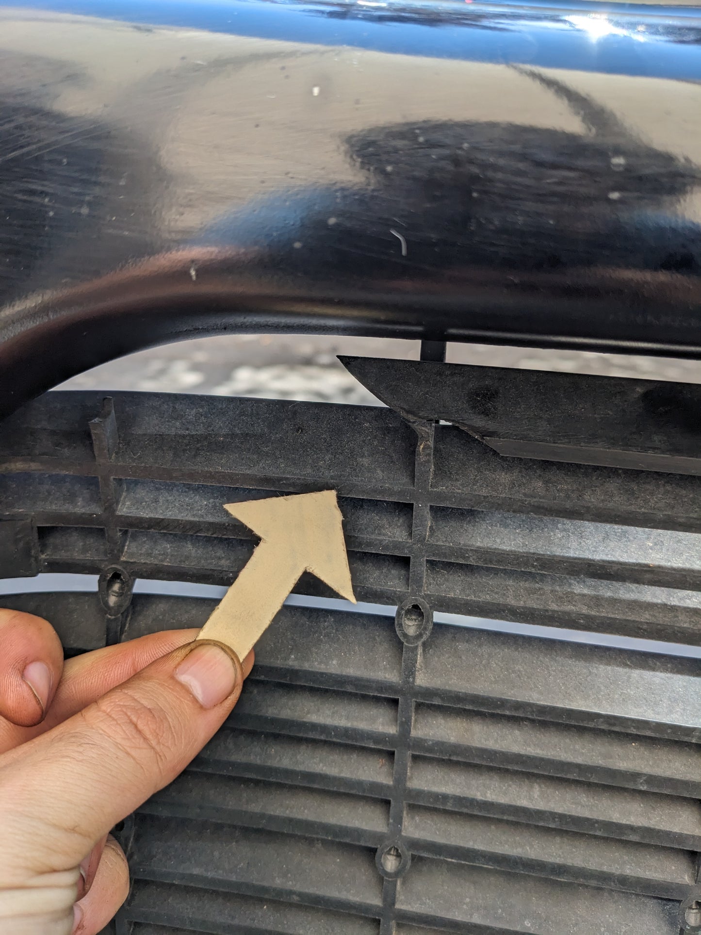 DAMAGED PORSCHE REAR SPOILER WING & GRILLE ASSEMBLY BLACK FOR 95-98 993 USED B2