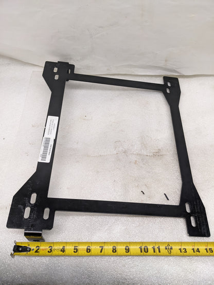 UNBRANDED 400SB012 SPORTS SEAT ADAPTER LH/RH FOR 1974-1997 PORSCHE 968 NEW R21