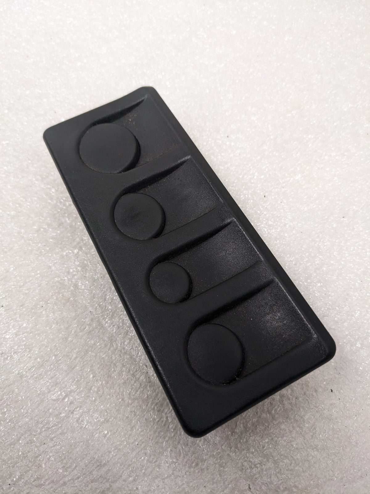 PORSCHE 92855533702 FRONT COIN HOLDER FOR 93-95 PORSCHE 928 GTS USED #2 R20T8