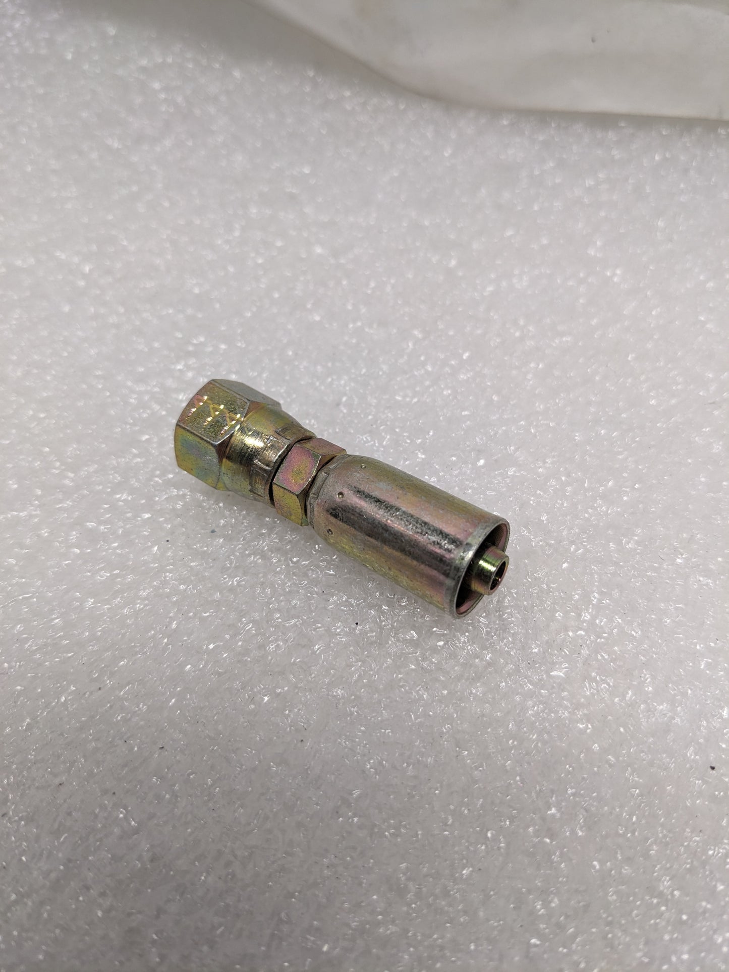 EATON 04E-604 STRAIGHT HYDRAULIC HOSE FITTING 1/4" HOSE DIAM 7/16-20 SAE NEW R13