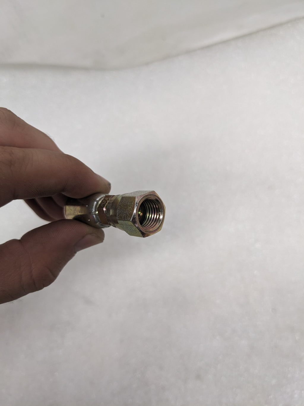EATON 04E-604 STRAIGHT HYDRAULIC HOSE FITTING 1/4" HOSE DIAM 7/16-20 SAE NEW R13