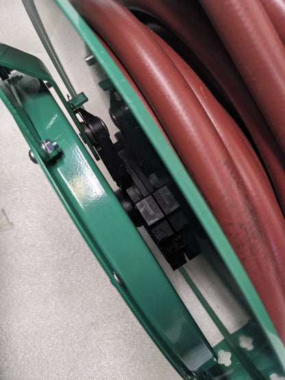 SPEEDAIRE 6NU45A 1/2"X50' SPRING RETURN AIR/WATER HOSE W/ REEL NEW B2