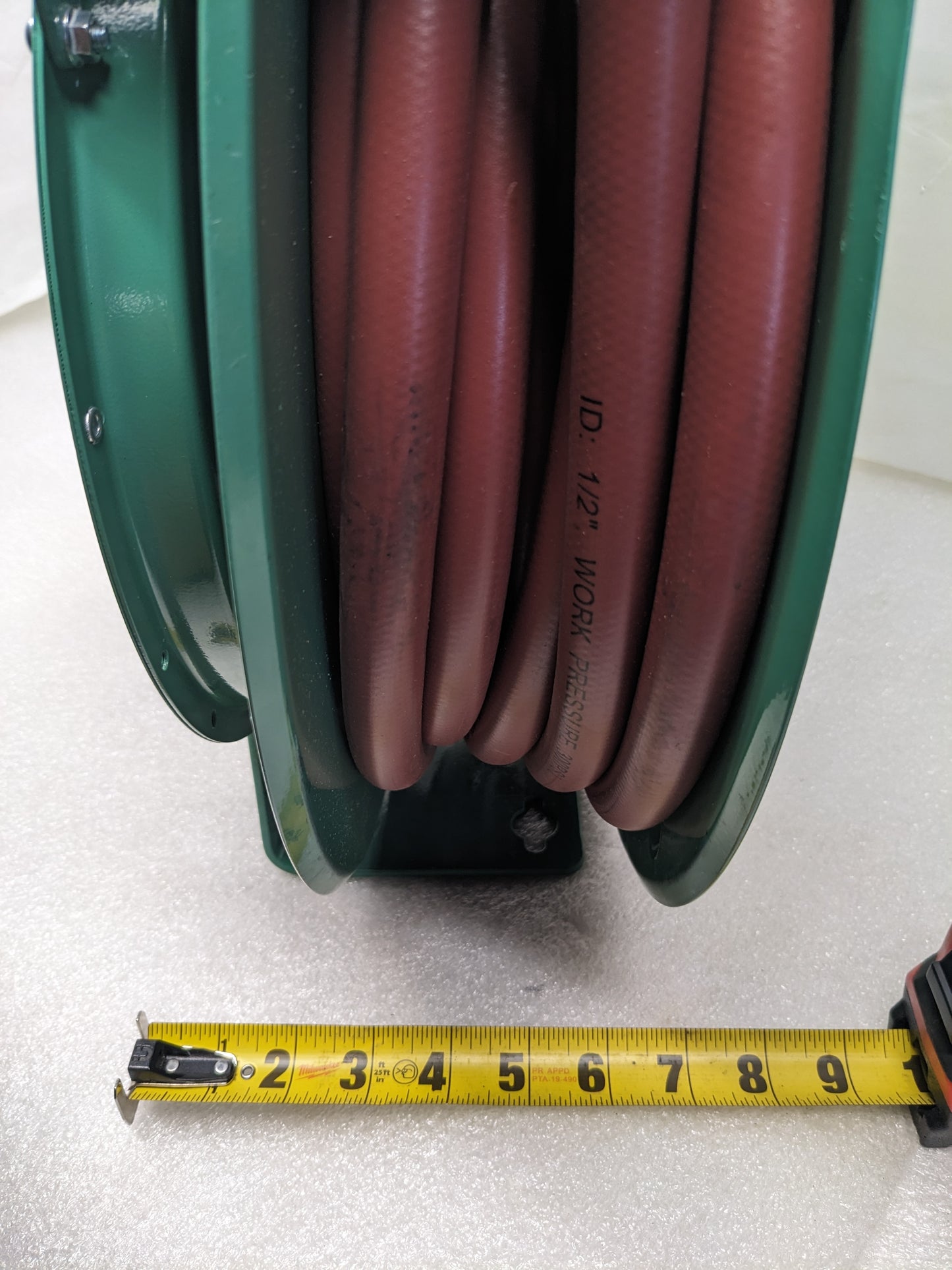 SPEEDAIRE 6NU45A 1/2"X50' SPRING RETURN AIR/WATER HOSE W/ REEL NEW B2