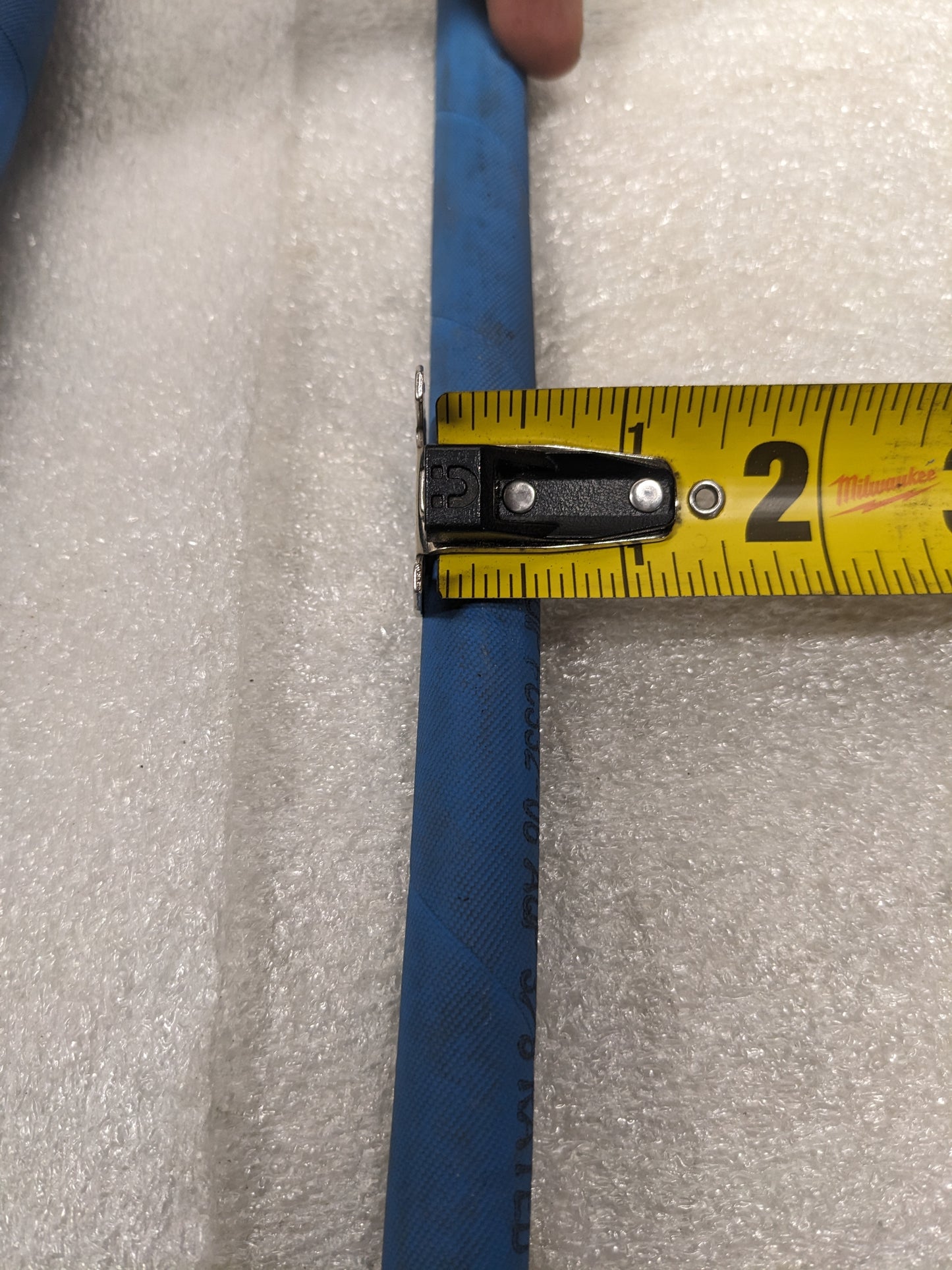 AEROQUIP FC332-06 AQP 110' SOCKETLESS TEXTILE BRAID HOSE 3/8" ID BLUE NEW R17