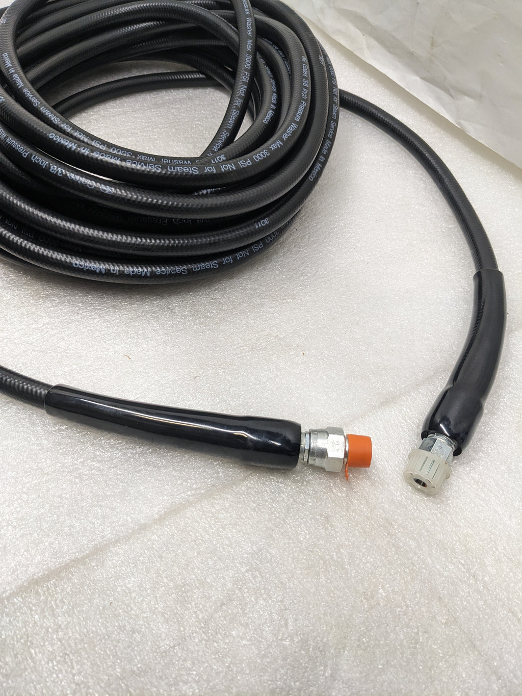 GATES PRESSURE WASHER HOSE 3/8"X40' 3000 PSI MAX NEW R12