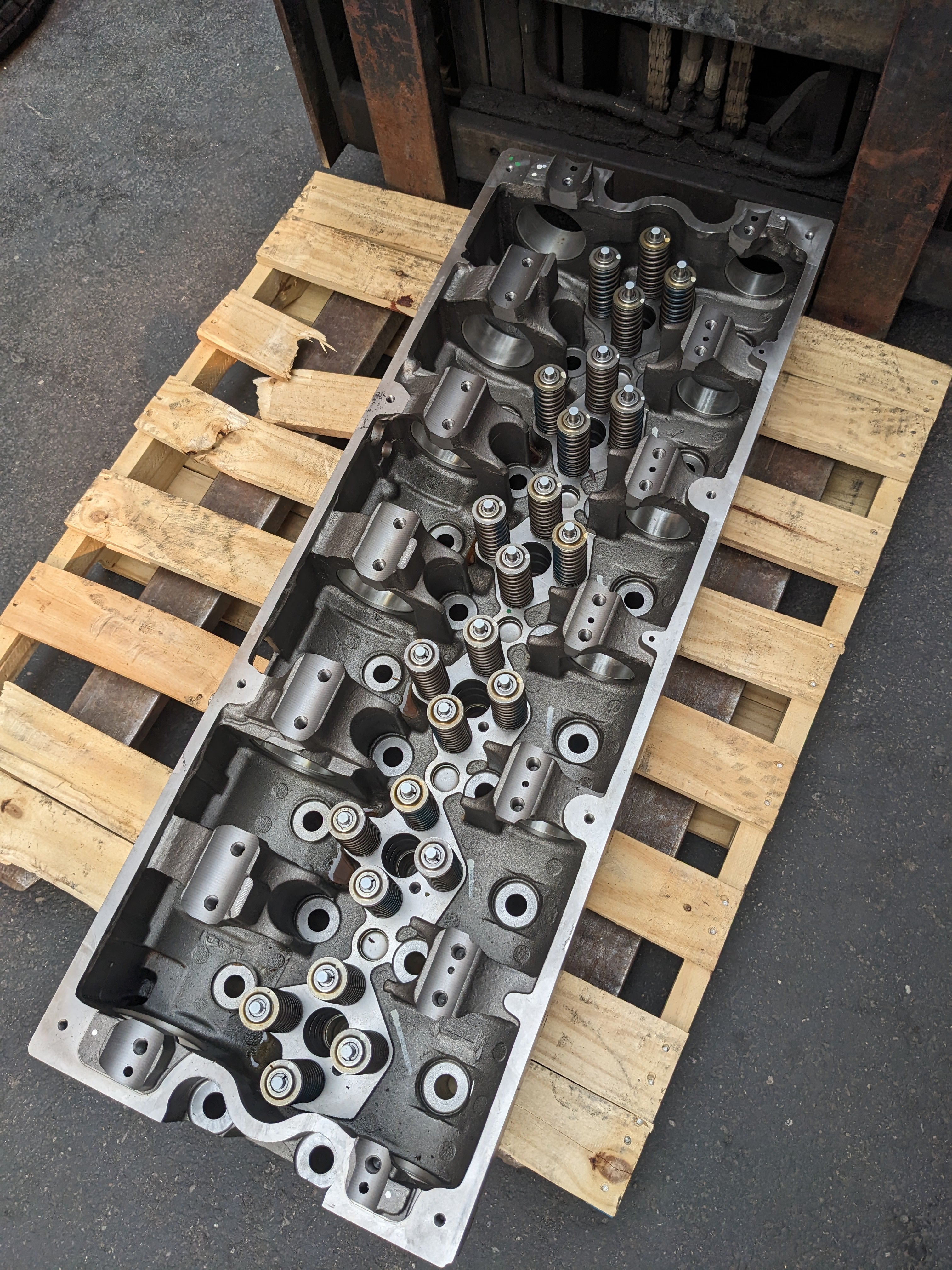 CUMMINS CYLINDER HEAD 24-VALVE FOR DUAL CAM ISX/QSX ENGINES NEW S-343 ...