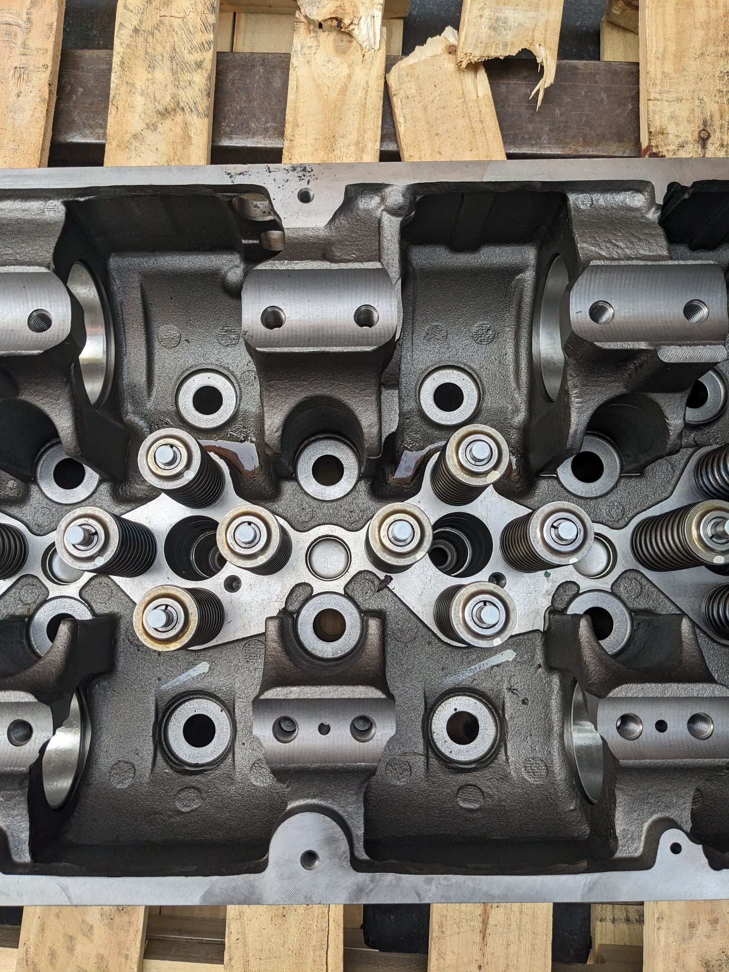 CUMMINS CYLINDER HEAD 24-VALVE FOR DUAL CAM ISX/QSX ENGINES NEW S-343