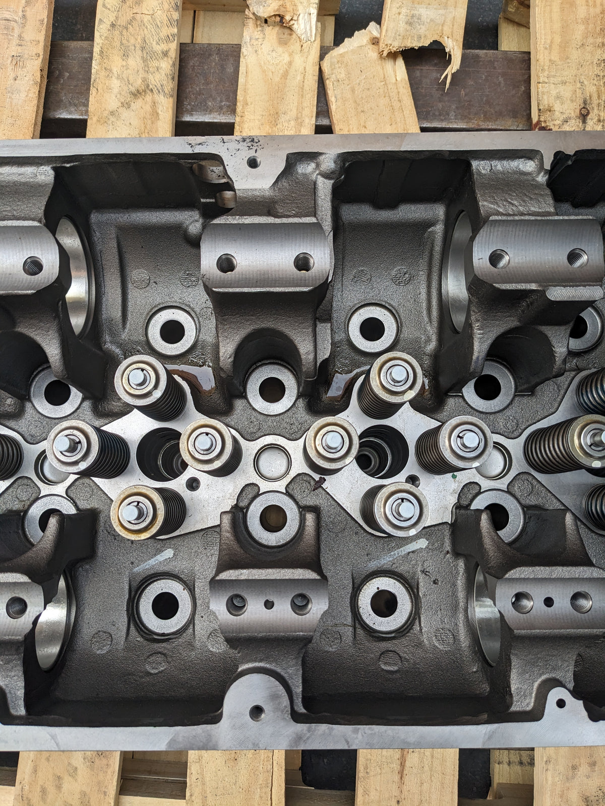 CUMMINS CYLINDER HEAD 24-VALVE FOR DUAL CAM ISX/QSX ENGINES NEW S-343