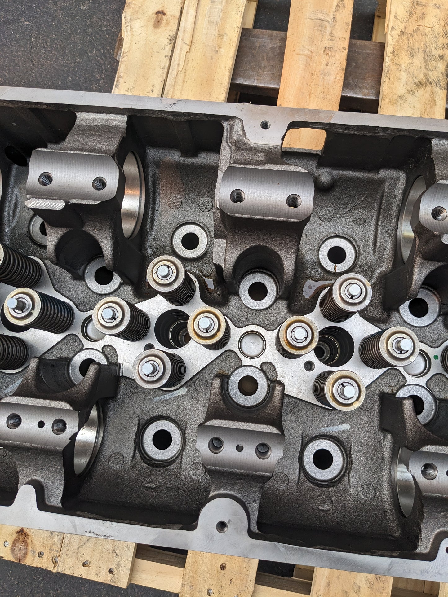 CUMMINS CYLINDER HEAD 24-VALVE FOR DUAL CAM ISX/QSX ENGINES NEW S-343