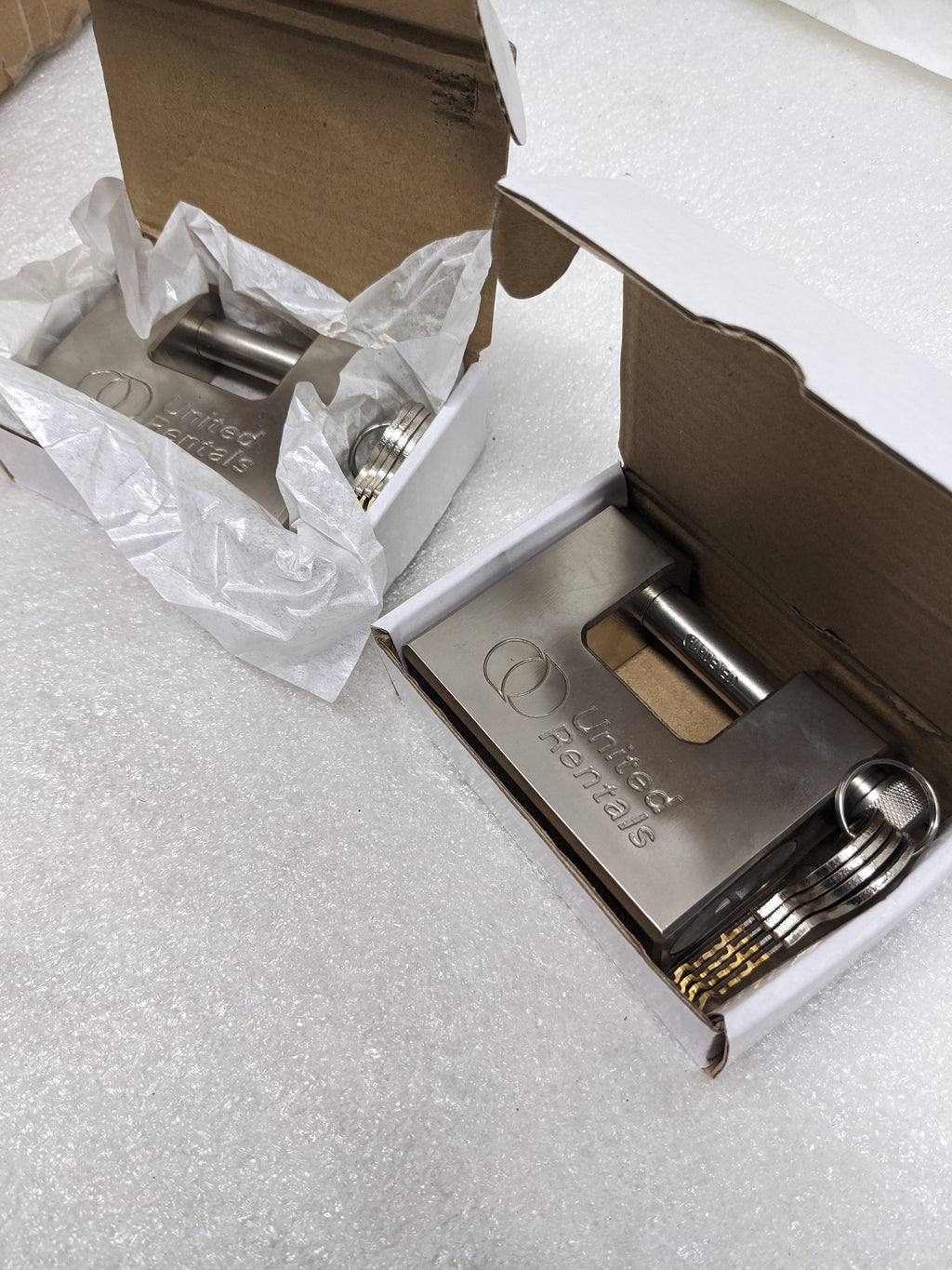UNITED RENTALS KEYED UNIT LOCK (2-PACK) SILVER W/ 4 KEYS PER LOCK NEW R13