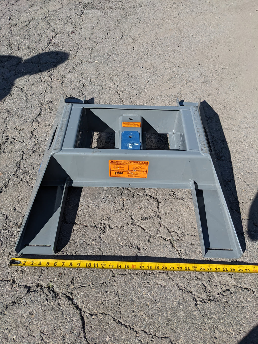 B&W RVB3500 REPLACEMENT BASE FOR COMPANION 5TH WHEEL TRAILER HITCH 20K LBS NEW B2