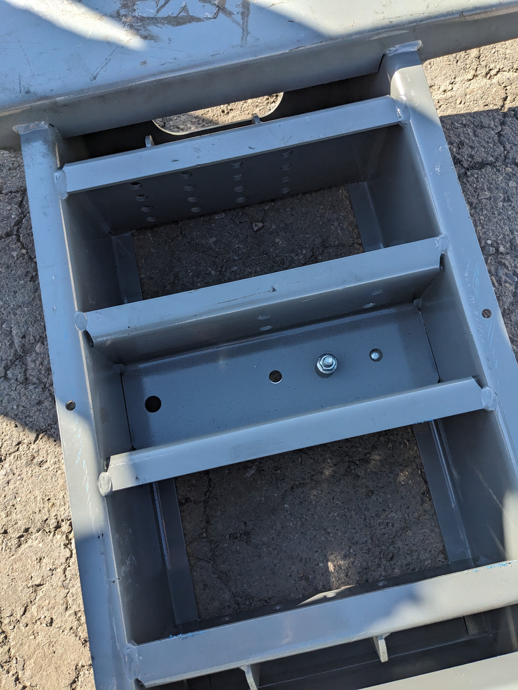 B&W RVB3500 REPLACEMENT BASE FOR COMPANION 5TH WHEEL TRAILER HITCH 20K LBS NEW B2