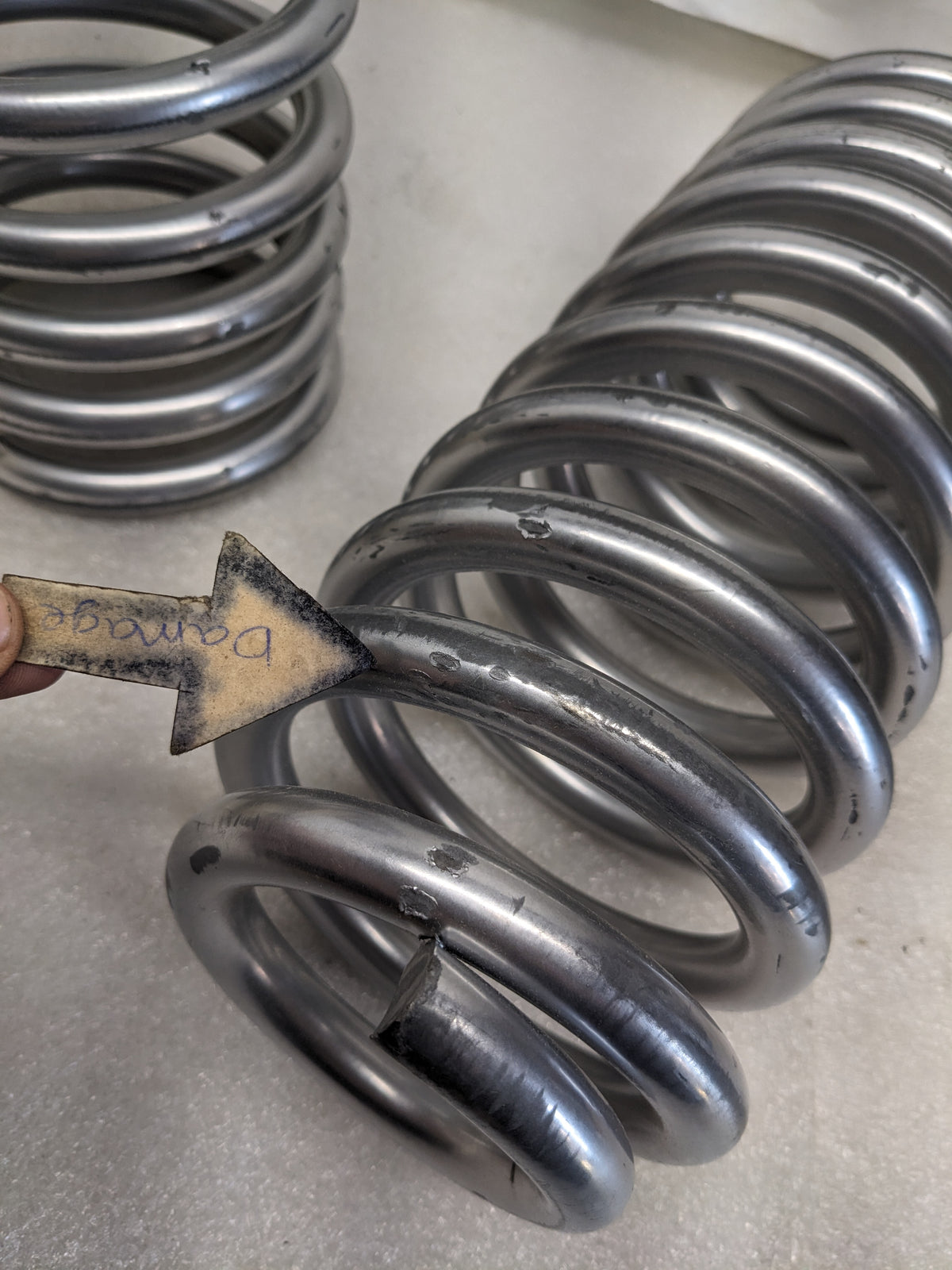 BELLTECH 928 LOWERING COIL SPRINGS PAIR FOR 02-05 FORD EXPLORER 2WD NEW R15