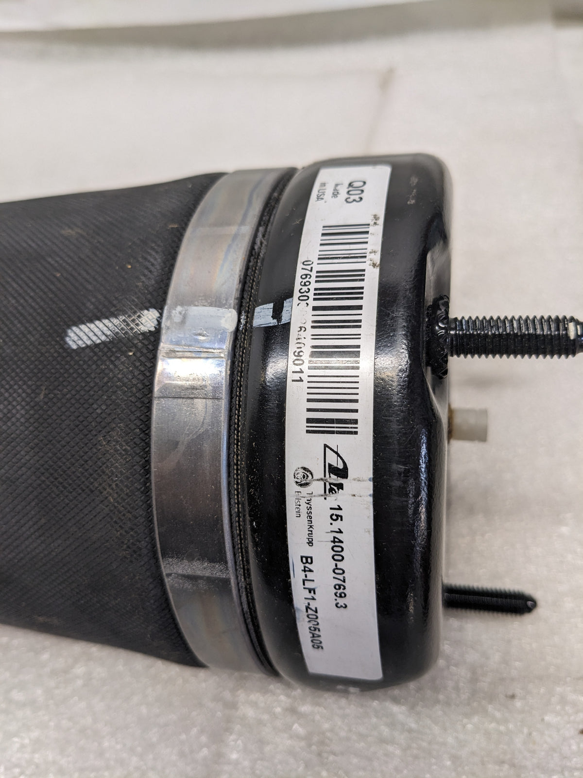 MERCEDES BENZ A1643206113 /002 FRONT SHOCK ABSORBER FOR 07-12 GL450 NEW J2