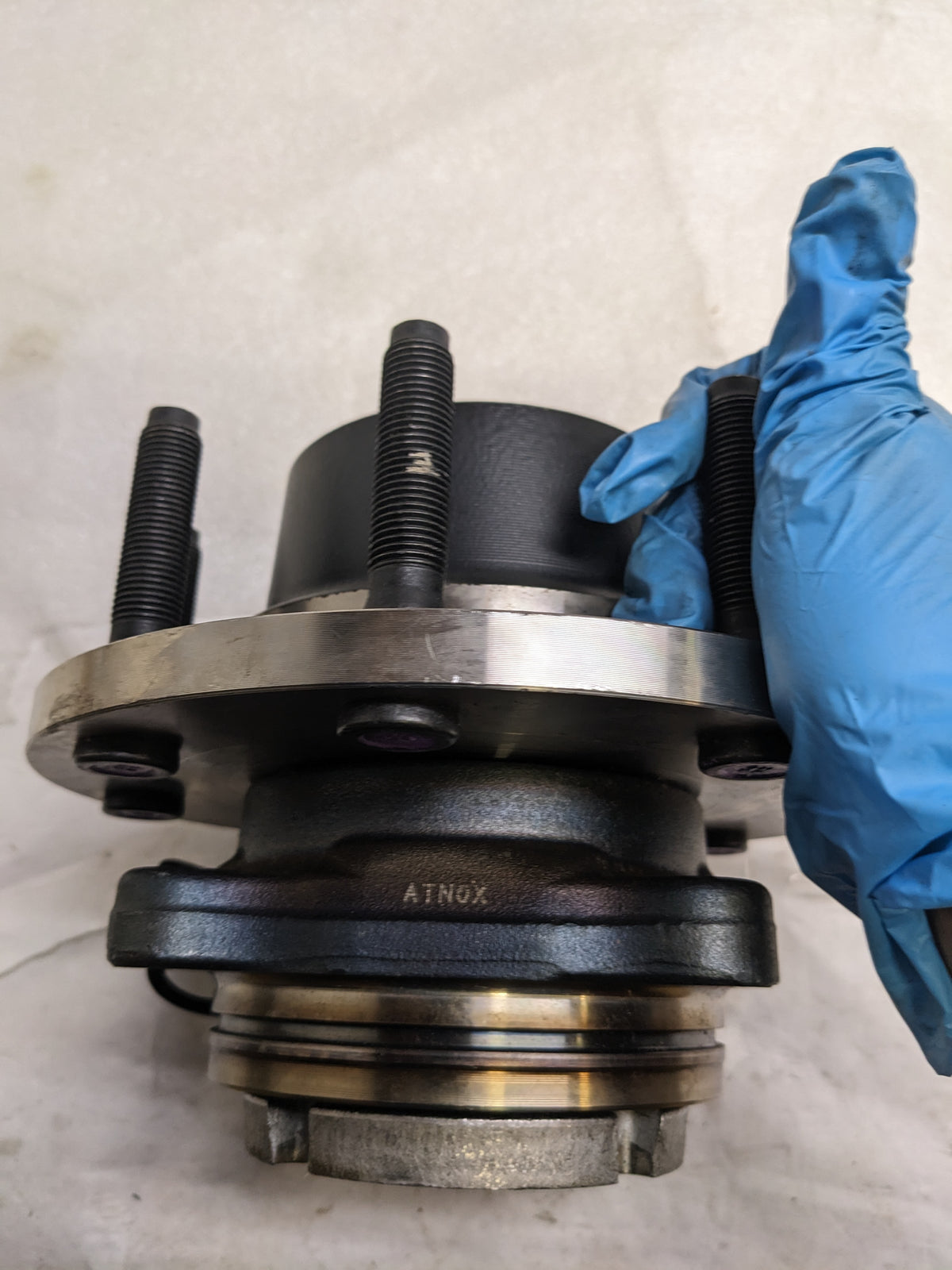 SKF HUB BEARING ASSEMBLY 55 SPLINE 8 STUD NEW R6TD