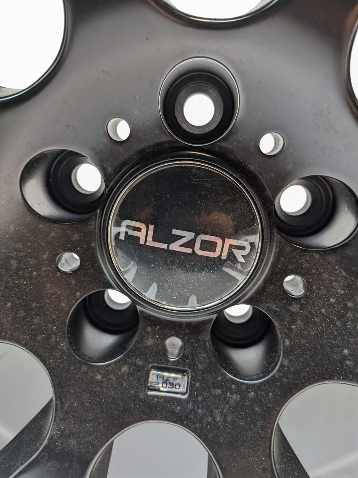 ALZOR ES3173681 STYLE 030 WHEEL 18X8" 5X112 35MM GLOSS BLACK NEW B2