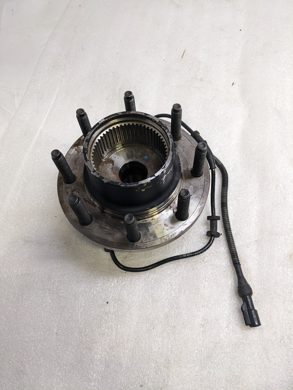 SKF BR930424 WHEEL BEARING AND HUG ASSEMBLY FRONT NEW R6TE