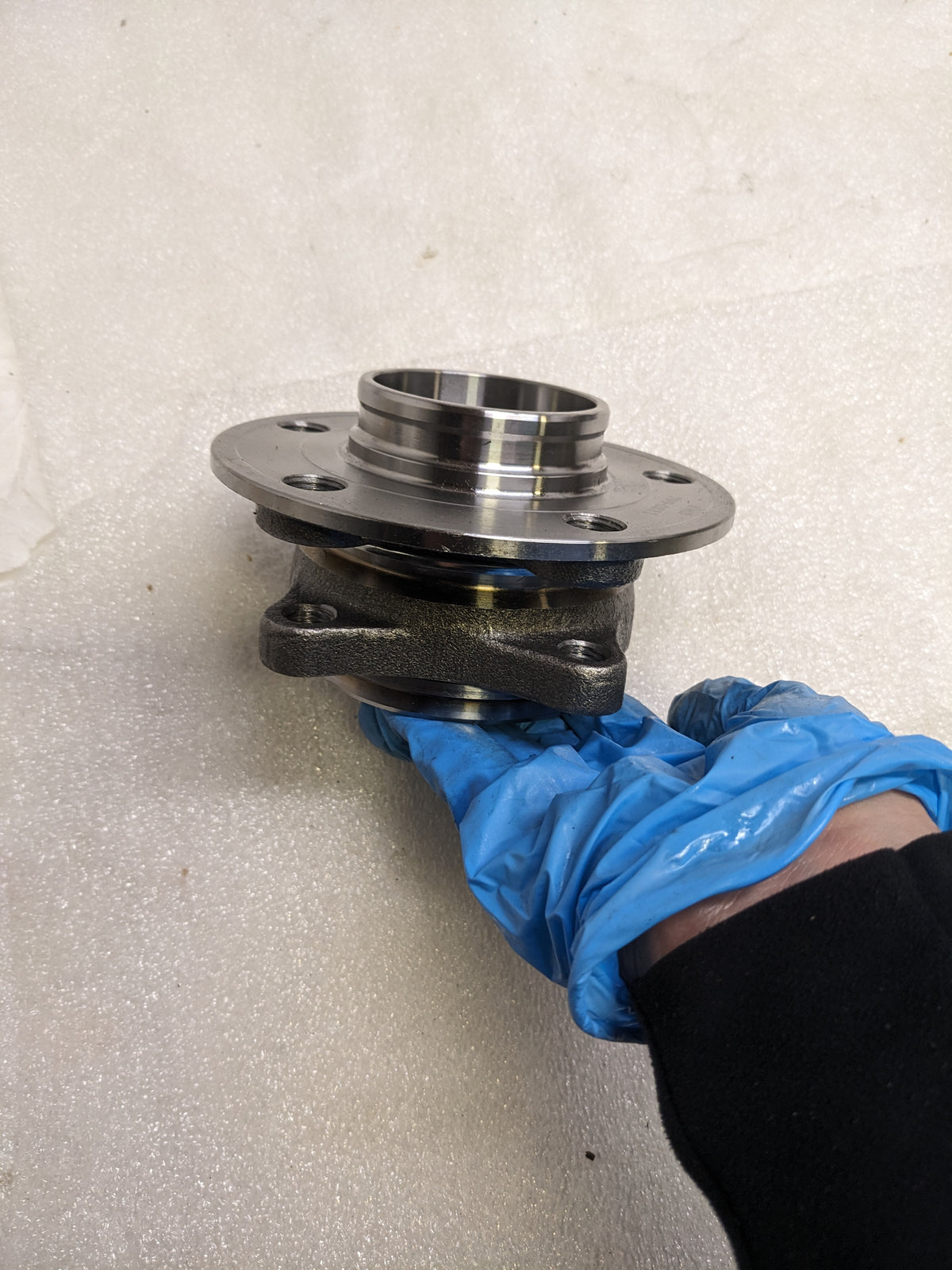 GMB 799-0211 WHEEL BEARING ASSEMBLY AND HUB ASSEMBLY NEW R7TA