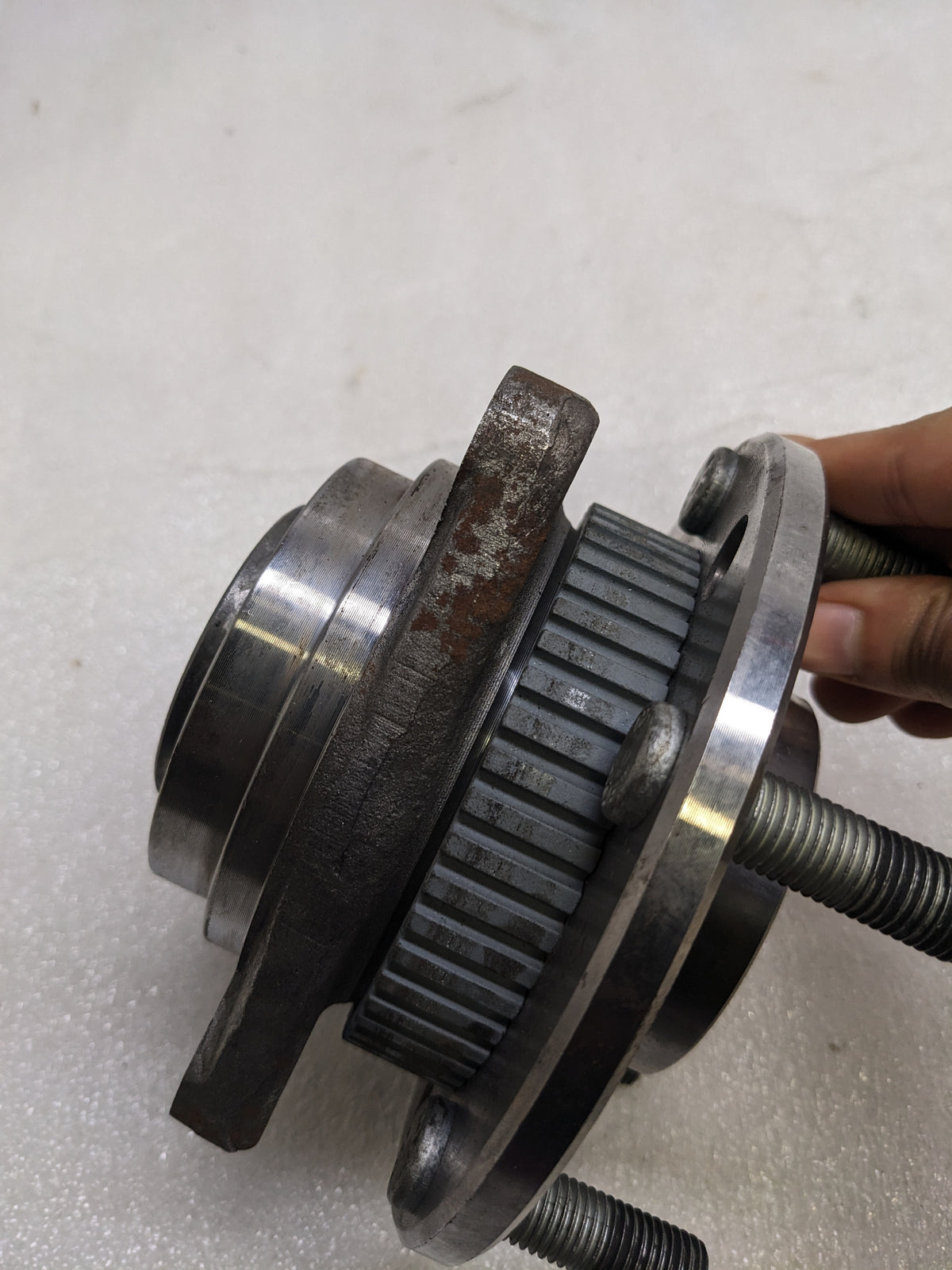 TIMKEN 513061 AXLE BEARING AND HUB ASSEMBLY NEW R7TE