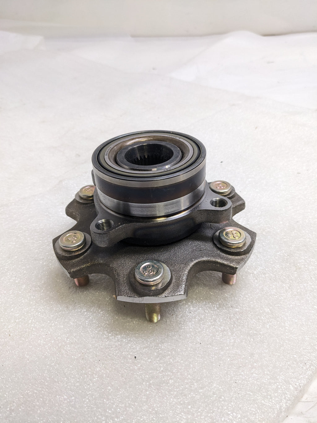 SKF BR930441 WHEEL BEARING AND HUB ASSEMBLY NEW R12TA
