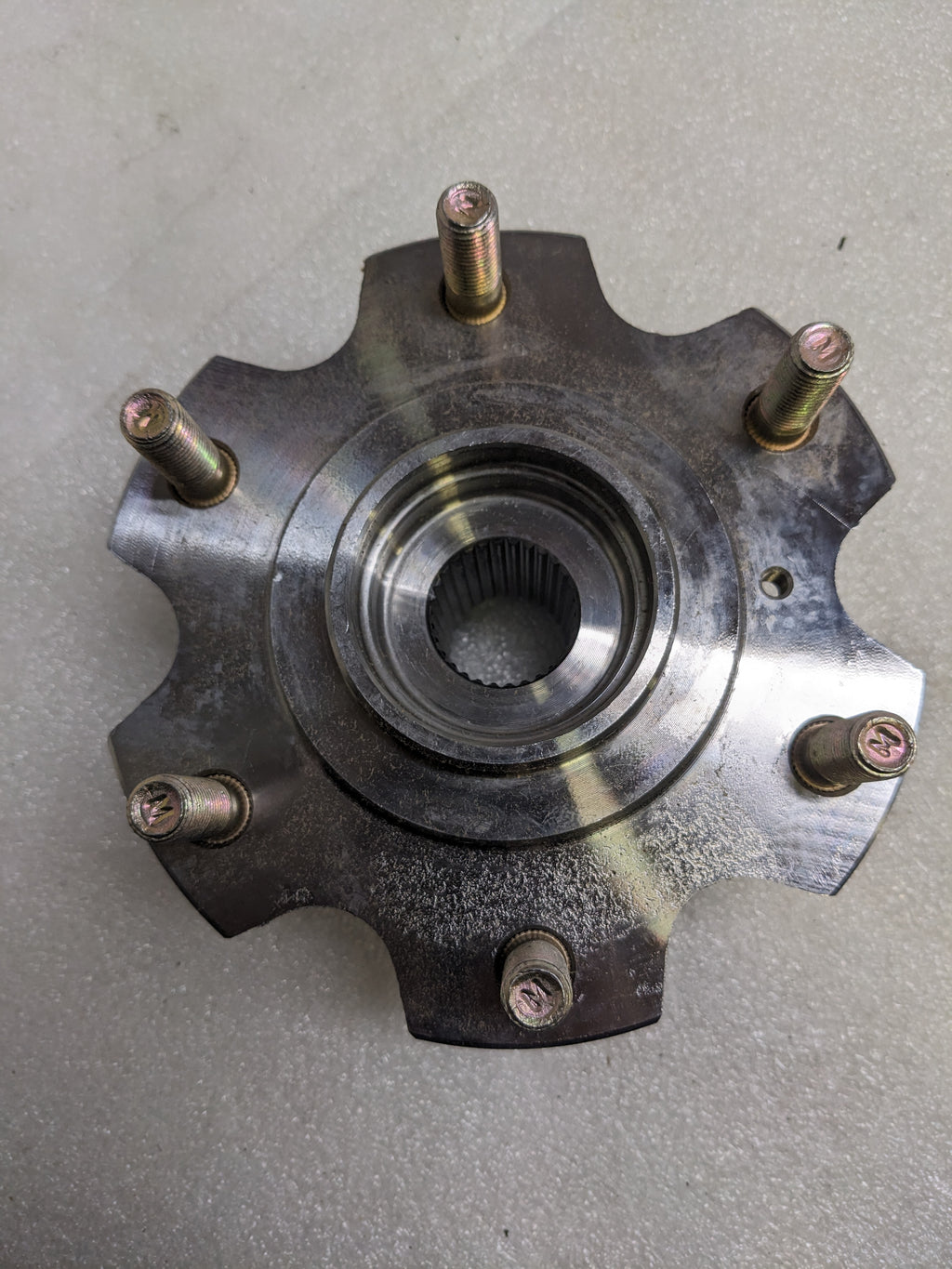 SKF BR930441 WHEEL BEARING AND HUB ASSEMBLY NEW R12TA