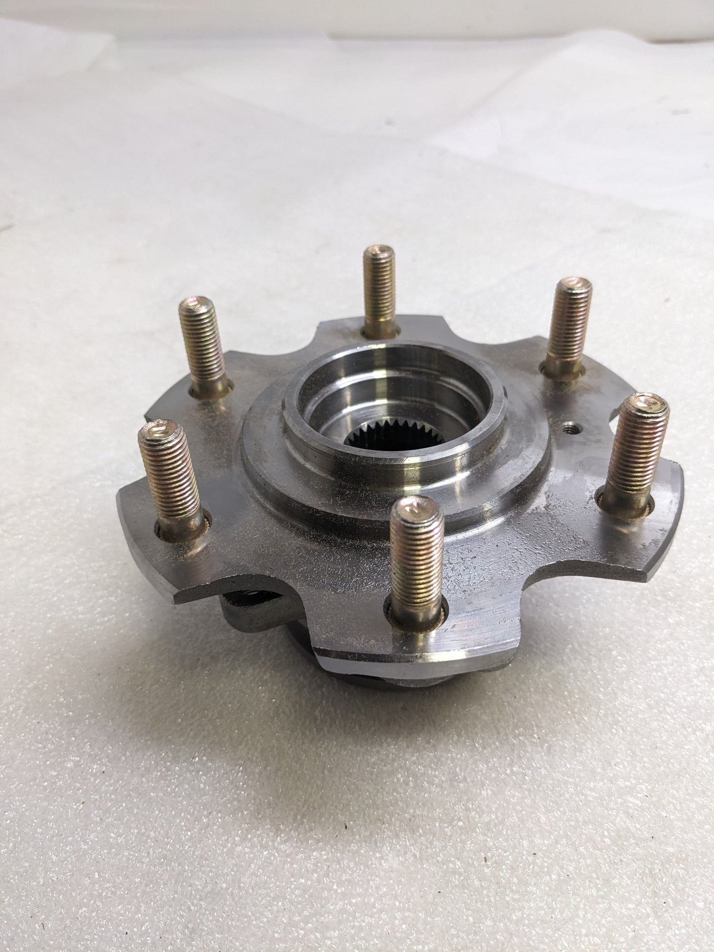 SKF BR930441 WHEEL BEARING AND HUB ASSEMBLY NEW R12TA