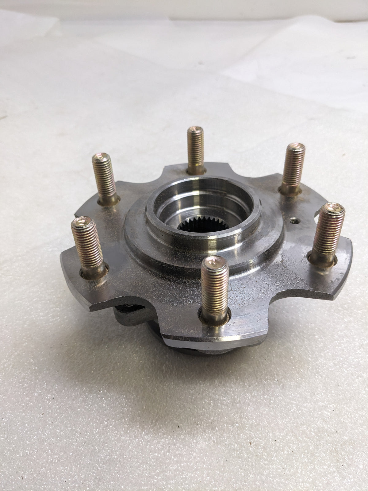 SKF BR930441 WHEEL BEARING AND HUB ASSEMBLY NEW R12TA