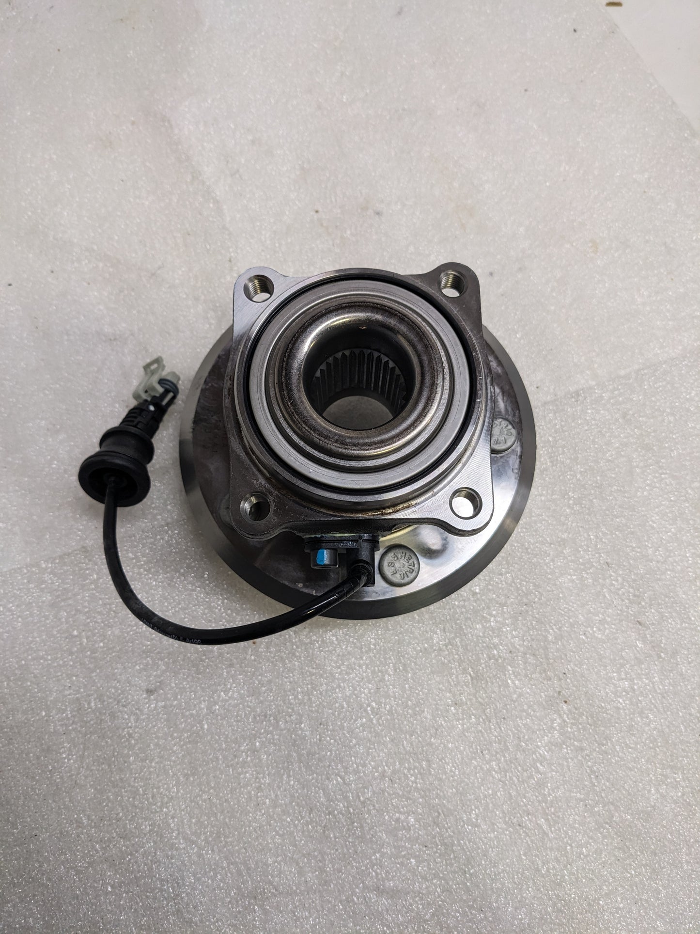 SKF BR930685 HUB BEARING ASSEMBLY FOR 2012-2015 CHEVROLET CAPTIVA  NEW R8