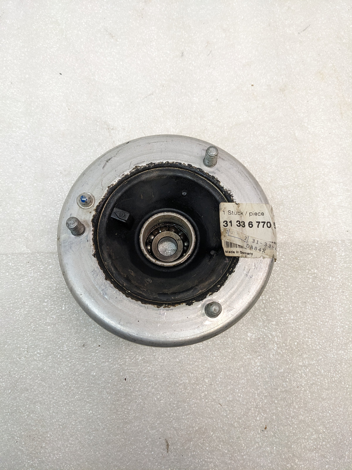 VAICO 31336770568 FRONT SUSPENSION STRUT MOUNT FOR BMW NEW R6TB