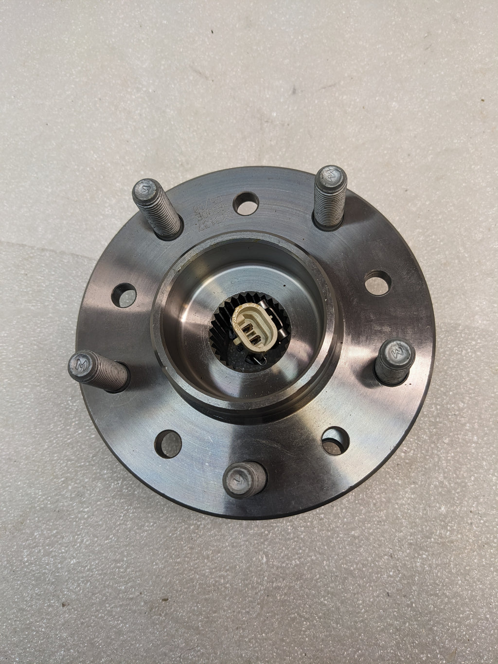 TIMKEN 513137 WHEEL BEARING AND HUB ASSEMBLY FRONT NEW R8