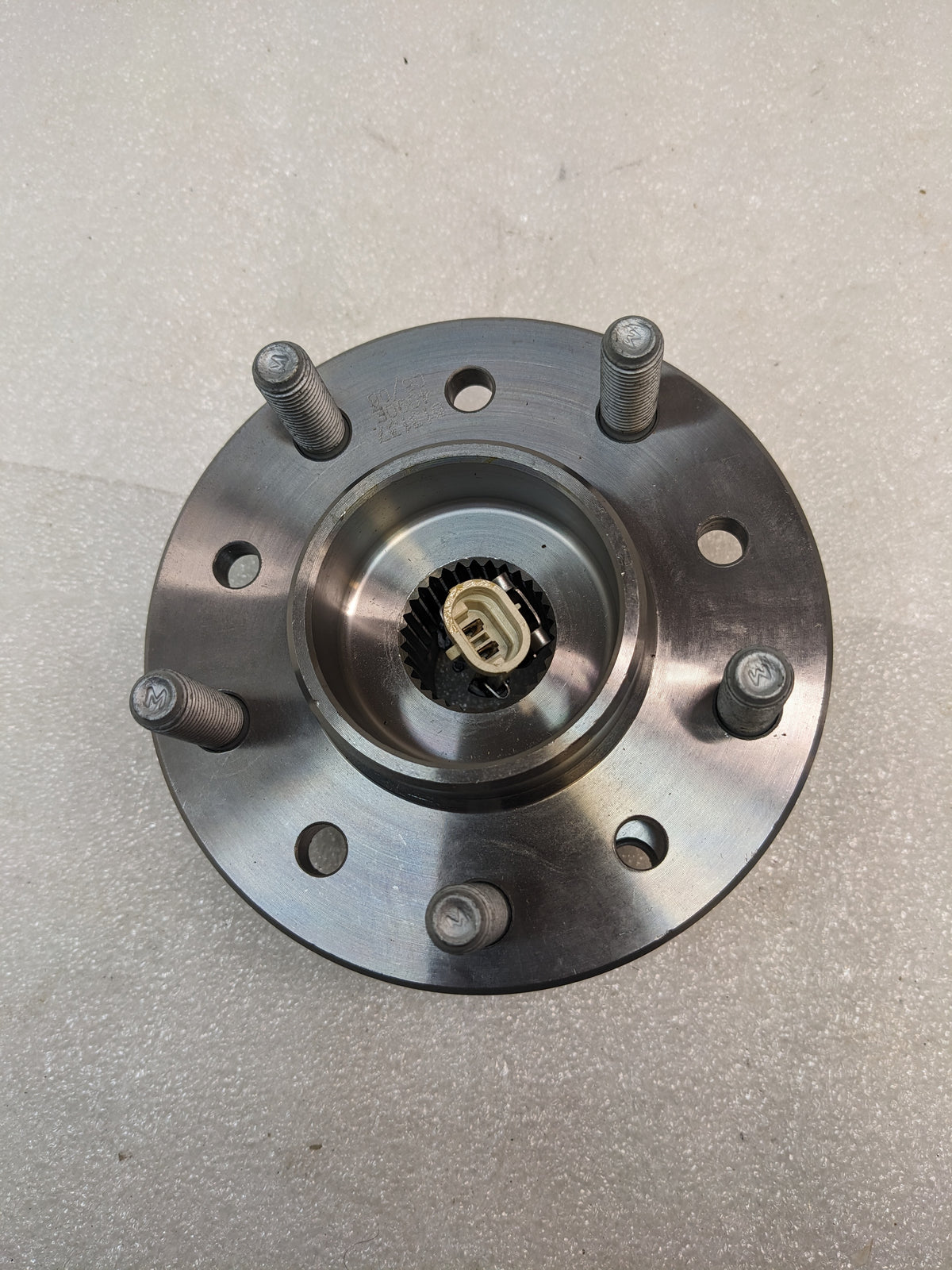 TIMKEN 513137 WHEEL BEARING AND HUB ASSEMBLY FRONT NEW R8