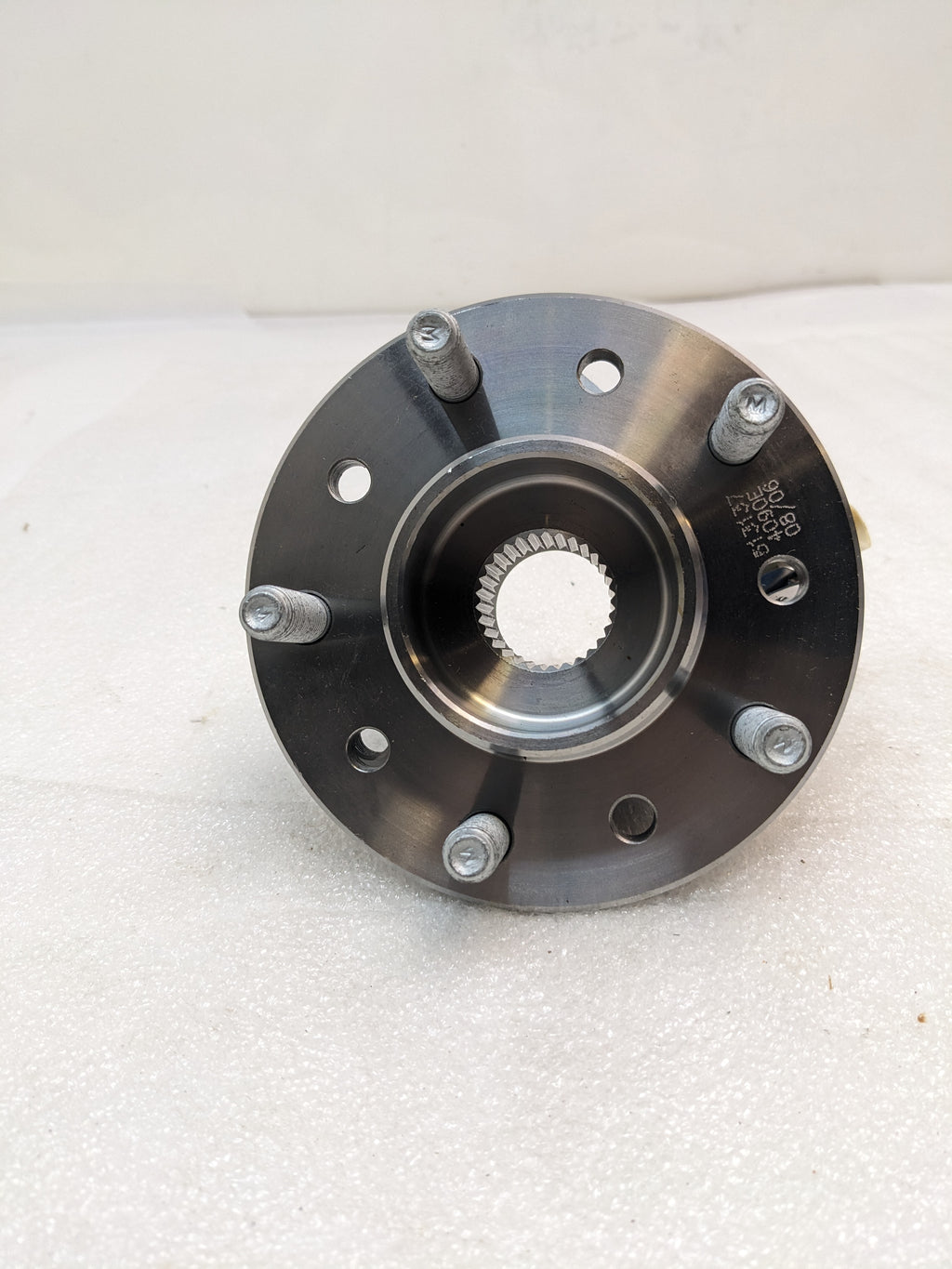 TIMKEN 513137 WHEEL BEARING AND HUB ASSEMBLY FRONT NEW R8
