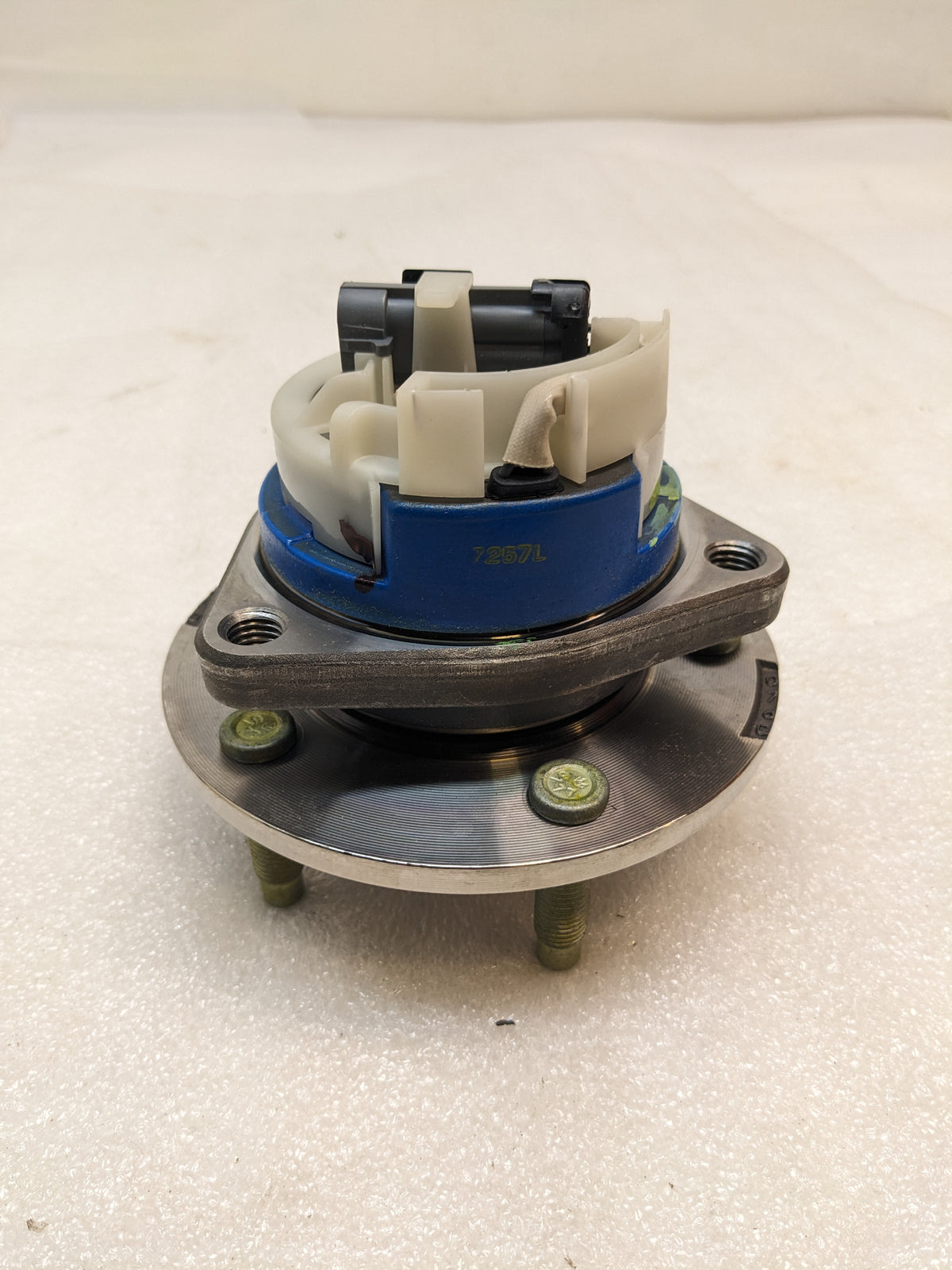 TIMKEN 513179 FRONT OR REAR WHEEL BEARING AND HUB ASSEMBLY NEW R13